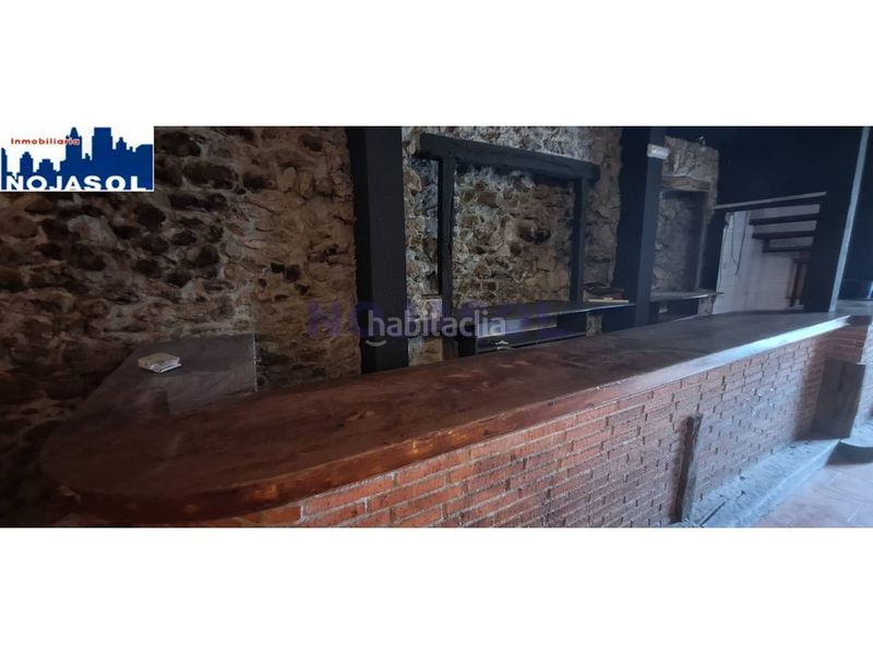 Foto fef3065b-cfa1-4777-951e-a8ce894e2dc7. Local comercial a Palacio Noja