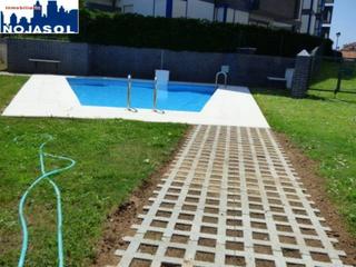 Lloguer Apartament a Los nogales 5. Ref. 002226 bajo con jardín a 700m de la playa