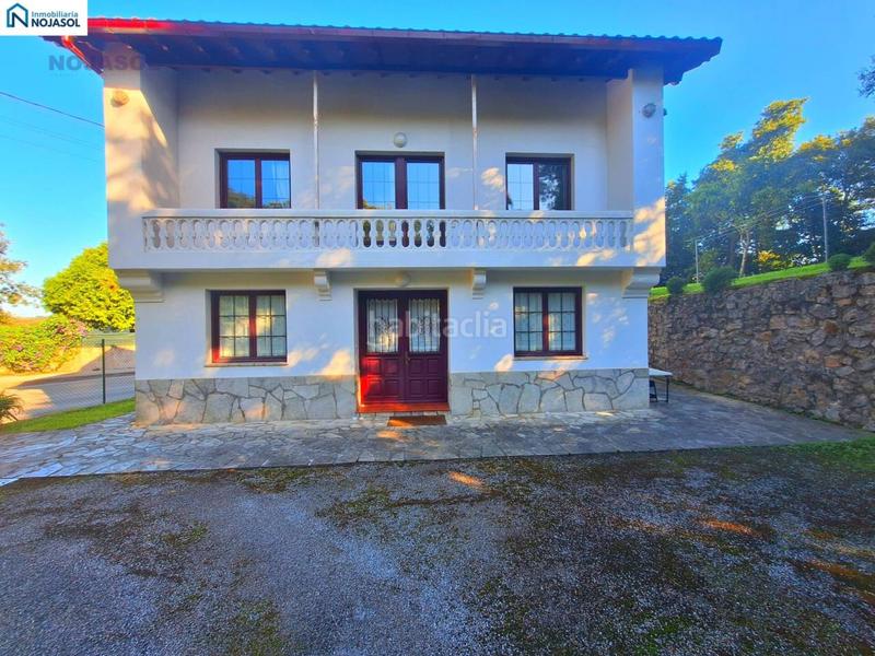 Foto 6f466b9d-90b1-495d-8aa6-8e17e497e035. Casa amb calefacció a Arnuero