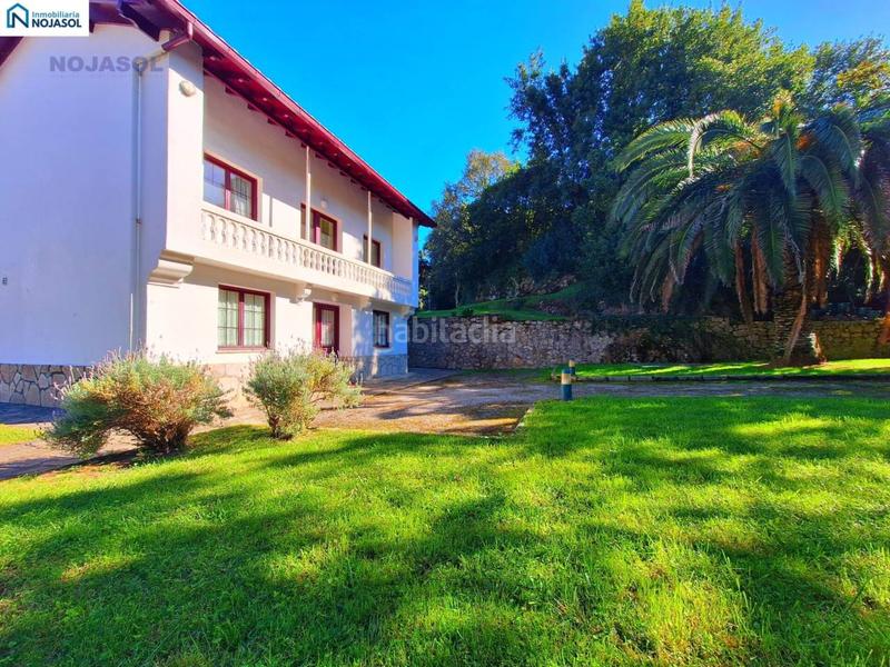 Foto b80bafba-31fe-4c70-8fd1-fae48265022f. Casa amb calefacció a Arnuero
