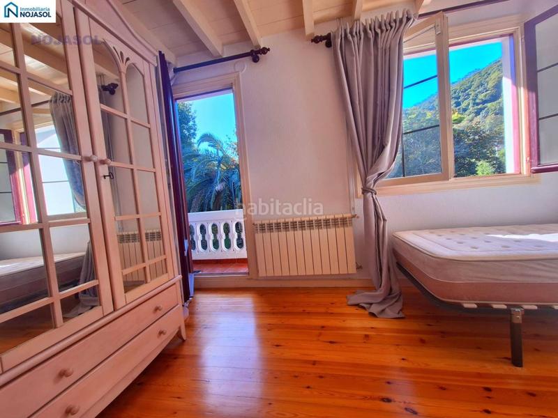 Foto c298de2d-8203-4de8-99a0-fe87bdbe5199. Casa amb calefacció a Arnuero