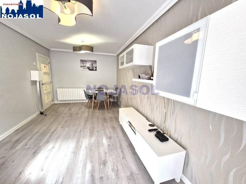 Foto cb84786f-ded5-4b74-90b7-ed9588179481. Pis amb calefacció aparcament a Tregadín Noja