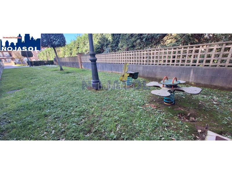 Foto 71cc773f-577d-402b-adc6-fe92885924df. Apartamento ref 000167 precioso ático con vistas al mar en urbanización privada con piscina. en Noja