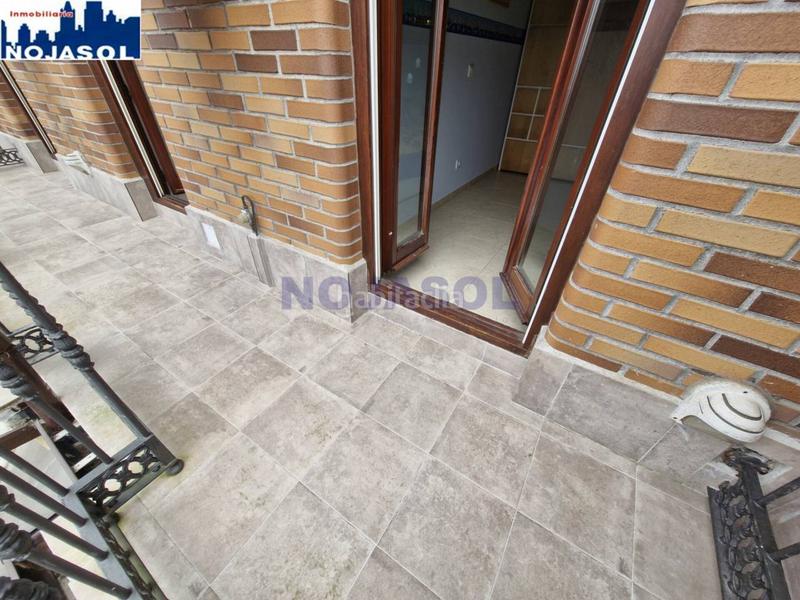 Foto d568135b-f90c-44de-a930-3e5d540b14ef. Apartamento ref 000167 precioso ático con vistas al mar en urbanización privada con piscina. en Noja