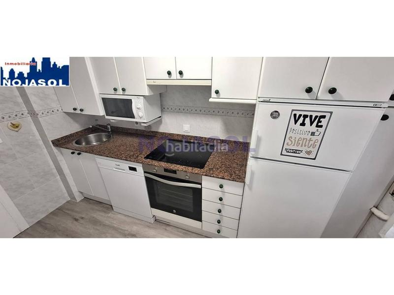 Foto d5325380-d71f-4a3f-85ae-630cf81ccb4c. Apartament amb calefacció aparcament a Pedroso Noja
