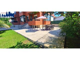 Rent Apartment in El cine 2. Ref.002315  precioso bajo de 2 hab con amplia terraza en el cent