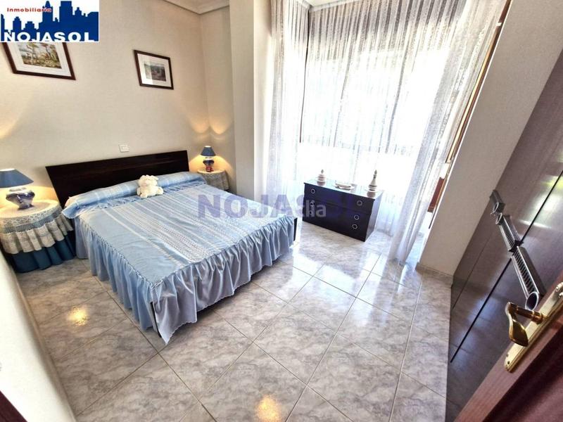Foto f1907b29-61fc-4c23-a8f8-2f056324c51b. Apartamento ref 000080 en exclusiva, precioso y amplio piso en el centro, terraza, piscinas, ascensor y garaje cerrado en Noja