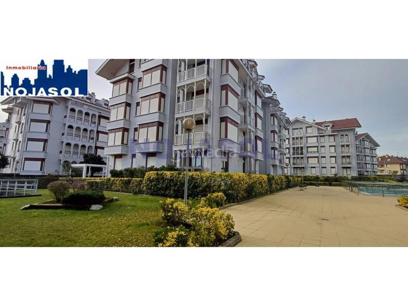 Foto 3b9ea495-411d-4f9a-b28a-82776a5c0e2a. Alquiler apartamento ref.2374 alquiler desde septiembre a junio no alquiler anual bonito apartamento en urbanización privada con piscina en Noja