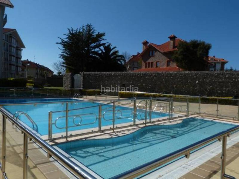 Foto 64462a54-c862-4893-a919-db8dfeb52934. Alquiler apartamento ref.2374 alquiler desde septiembre a junio no alquiler anual bonito apartamento en urbanización privada con piscina en Noja