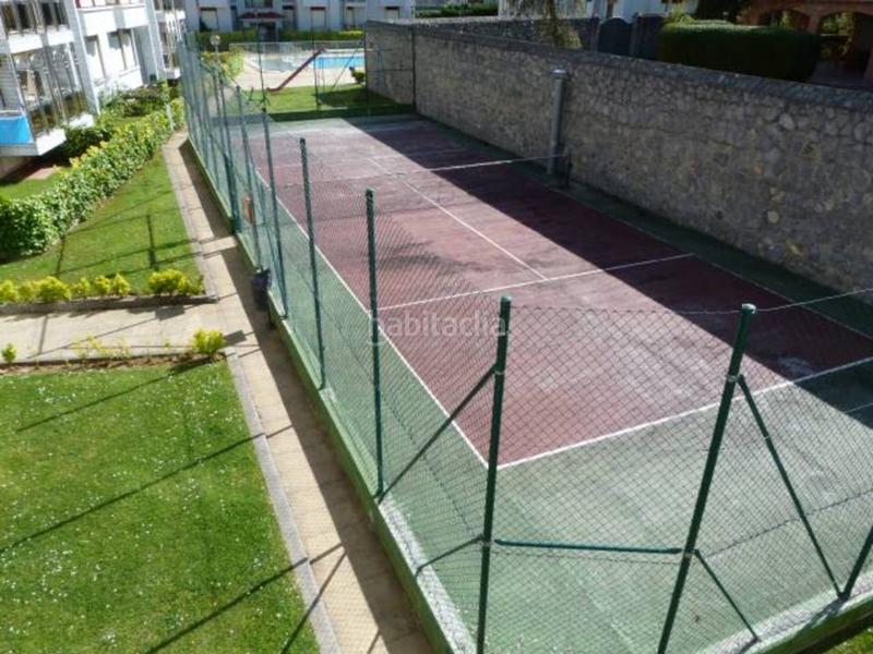 Foto 54f94f6c-7375-4d95-9c39-542ea47f3fd4. Rent apartment with heating parking pool in Tregadín Noja