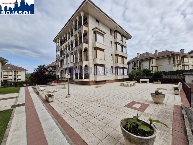 Foto c30f0e4f-dfeb-4ac4-9b3f-8fcb91fdb146. Appartement avec chauffage parking piscine dans Palacio Noja
