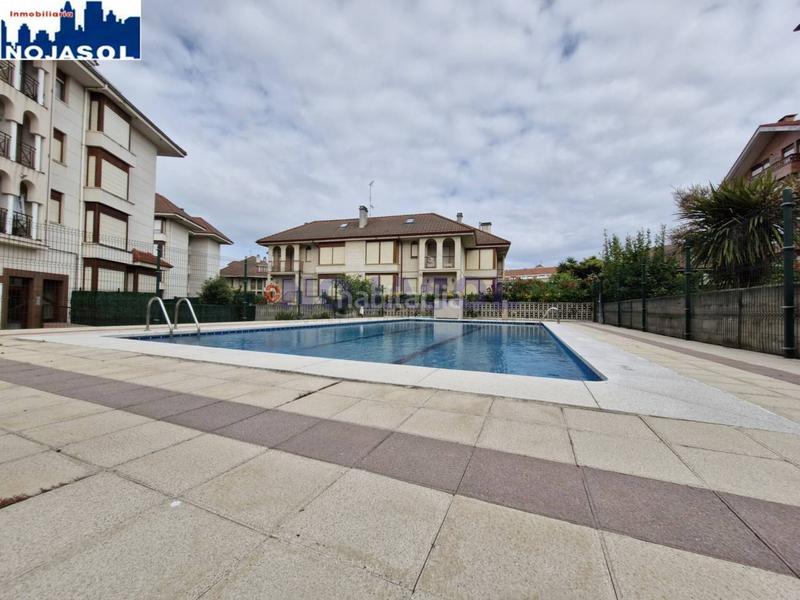 Foto 54978a34-87e8-4fb8-9273-47f68a5b4ac4. Apartament amb calefacció aparcament piscina a Tregadín Noja