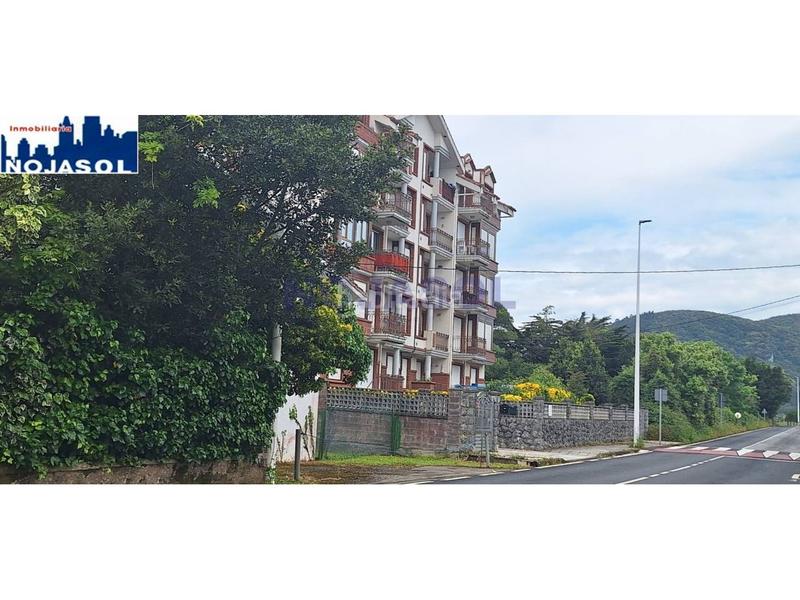 Foto c8fdf913-3772-45ec-a684-b2289f9284e2. Location appartement avec chauffage parking piscine dans Noja