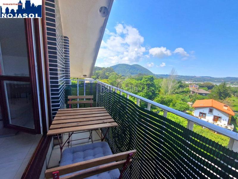 Foto 1a51fbf5-8121-4a3d-a0a1-98876b2e2df9. Apartamento en arco 23 ref. 000896 precioso atico en exclusiva de 2 habitaciones con ascensor, calefacción, trastero y vistas despejadas en Noja