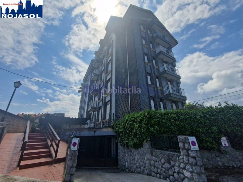 Foto 2590c7c8-5b7b-4cbb-b68d-defd53e7acae. Apartamento en arco 23 ref. 000896 precioso atico en exclusiva de 2 habitaciones con ascensor, calefacción, trastero y vistas despejadas en Noja