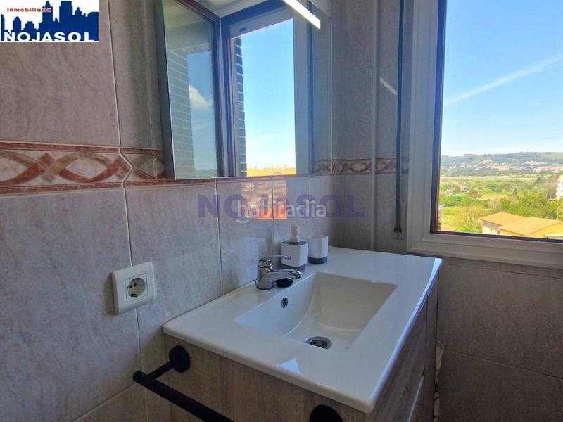 Foto 6203cd01-d314-41f9-b69a-429458ec0a3d. Apartamento en arco 23 ref. 000896 precioso atico en exclusiva de 2 habitaciones con ascensor, calefacción, trastero y vistas despejadas en Noja