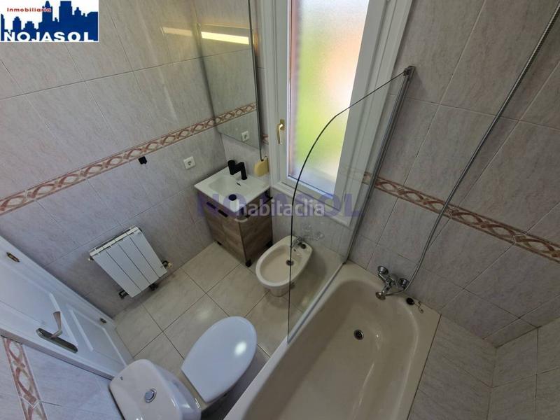 Foto 6550050b-6d85-4b11-adfb-cbb5633e5e43. Apartamento en arco 23 ref. 000896 precioso atico en exclusiva de 2 habitaciones con ascensor, calefacción, trastero y vistas despejadas en Noja