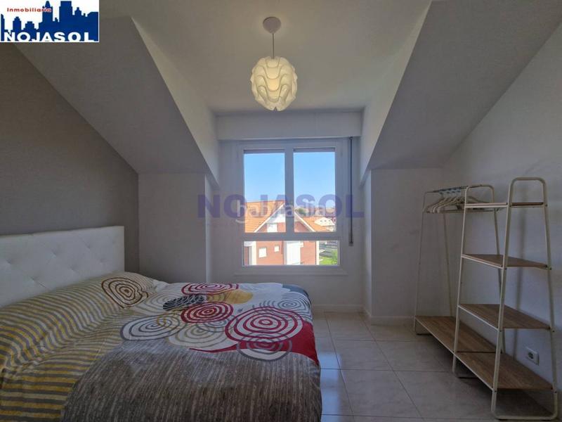 Foto 790c9698-2dc4-49be-80ef-84c84e021261. Apartamento en arco 23 ref. 000896 precioso atico en exclusiva de 2 habitaciones con ascensor, calefacción, trastero y vistas despejadas en Noja