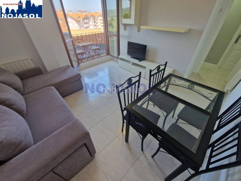 Foto eb3fa5e3-0eb7-49dd-969b-03a20ac3fdc1. Apartamento en arco 23 ref. 000896 precioso atico en exclusiva de 2 habitaciones con ascensor, calefacción, trastero y vistas despejadas en Noja