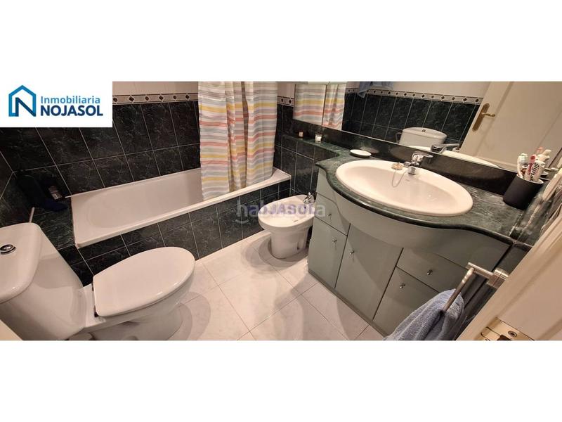 Foto 9a61b567-0356-4243-8782-58bc231a9ef4. Apartamento ref.000042 dúplex de 2 habitaciones en Ris con amplia terraza para una mesa y 6 sillas, cercano a la playa en Noja