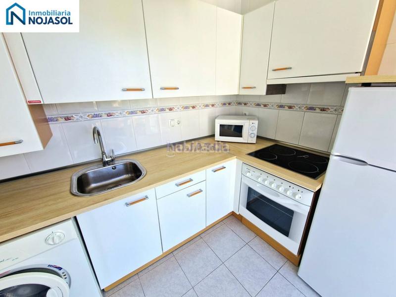 Foto 38bc3992-b6b1-4863-b3a0-23dda4b9e450. Appartement mit heizung parking pool in Palacio Noja
