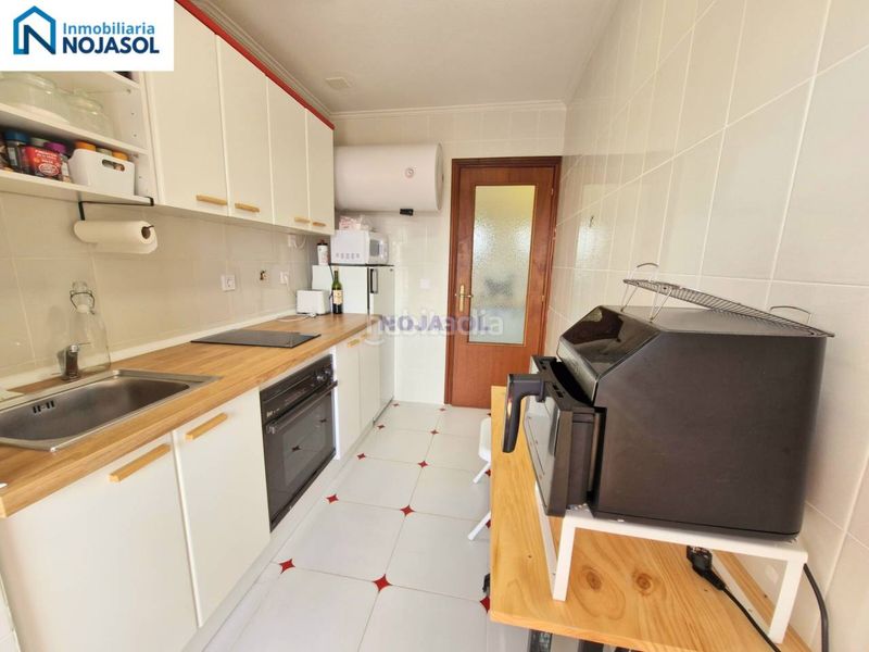 Foto 3694b38a-ea8a-46ef-aa94-90a9be0bd3d1. Apartament amb aparcament piscina a Tregadín Noja