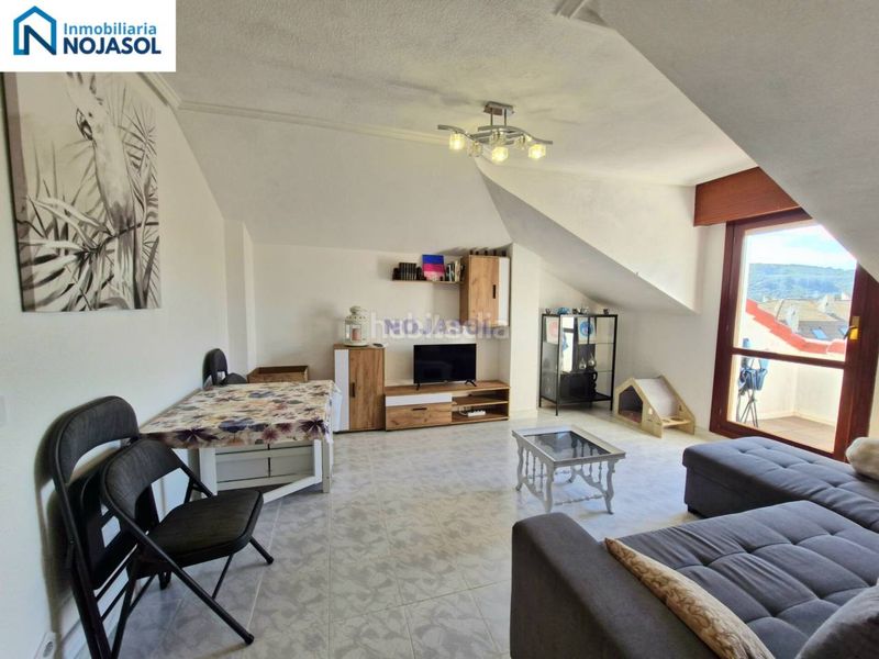 Foto 6c0b0d93-ad33-472c-b00b-ebc5cb4eb2c3. Apartament amb aparcament piscina a Tregadín Noja