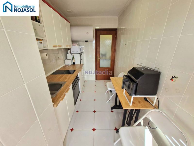 Foto cbc6aa19-e360-4a78-b6a6-983d9a66c6e2. Apartament amb aparcament piscina a Tregadín Noja