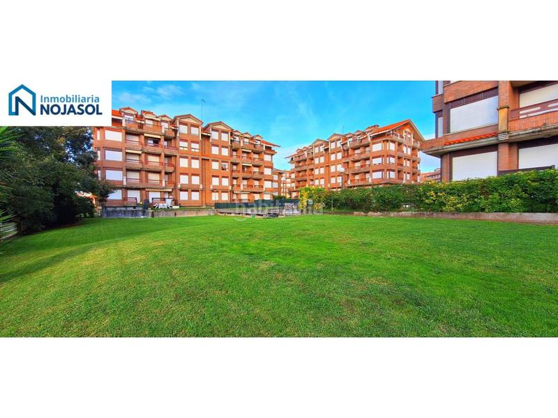 Foto 1f8c1523-b571-415f-bbcc-d4df6041c723. Apartamento ref.000081 en exclusiva bajo de 2 habitaciones con jardin en Ris en urbanización con piscina en Noja