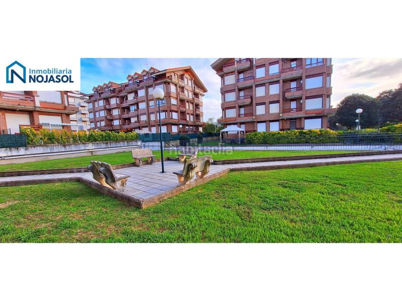 Foto 2cae2918-8bfb-4997-815f-1120cf40cb7f. Apartamento ref.000081 en exclusiva bajo de 2 habitaciones con jardin en Ris en urbanización con piscina en Noja