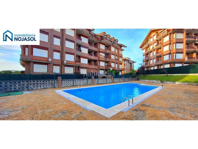 Foto 7d2d1f9a-182b-4cfd-b6dc-0efadadf2eae. Apartamento ref.000081 en exclusiva bajo de 2 habitaciones con jardin en Ris en urbanización con piscina en Noja