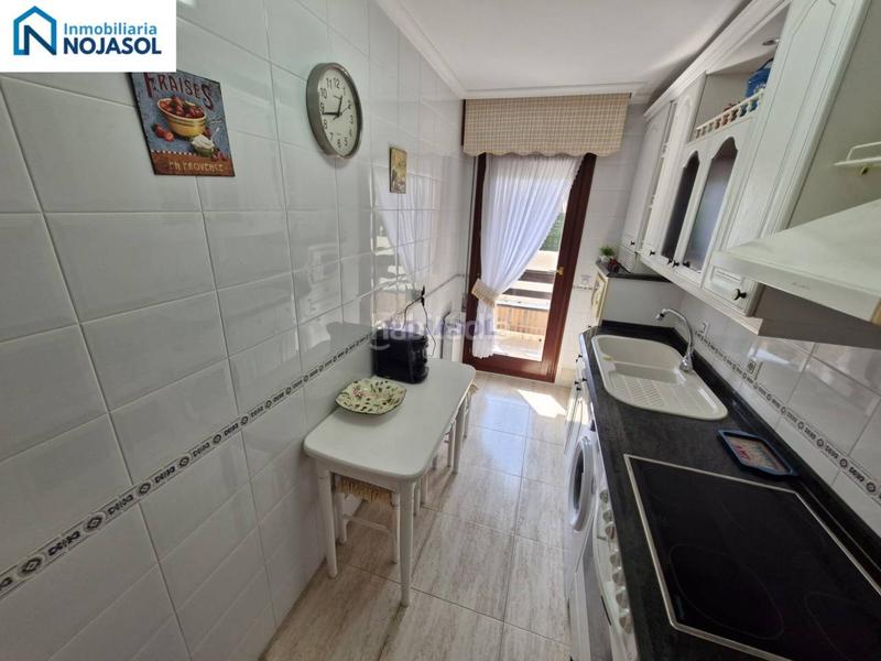 Foto f07dcc01-c650-4839-9aa8-da60680ba8f7. Apartamento ref.000081 en exclusiva bajo de 2 habitaciones con jardin en Ris en urbanización con piscina en Noja