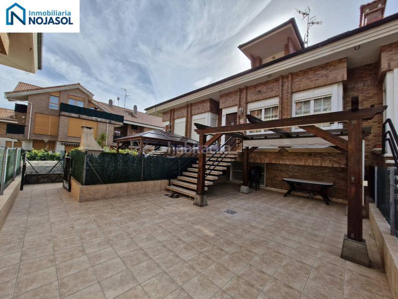 Foto 1f39be53-484a-45b8-b0ac-e3282beec2ef. Casa adossada amb calefacció aparcament a Ris Noja