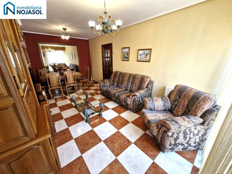 Foto 406c8263-d5cf-4813-9b32-893aafdcc096. Casa adossada amb calefacció aparcament a Ris Noja