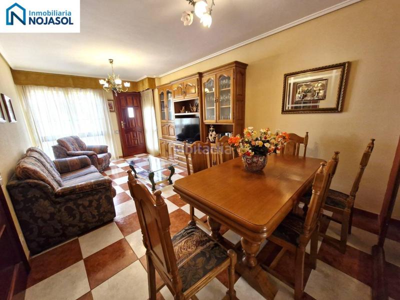 Foto 48ef66f6-e73f-43d2-9659-a42b99ed859e. Casa adossada amb calefacció aparcament a Ris Noja