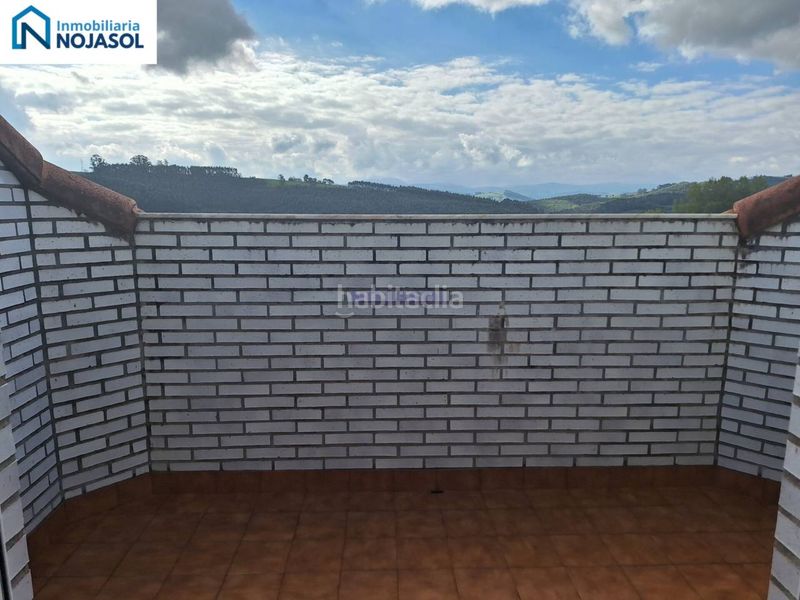 Foto c8ce3d04-faaf-4198-b211-15d1d182b6ef. Apartament amb calefacció aparcament a Meruelo