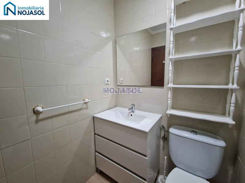 Foto 95c68115-e9f8-48a7-87c3-e4016d4482fc. Rent apartment with heating parking in Ris Noja