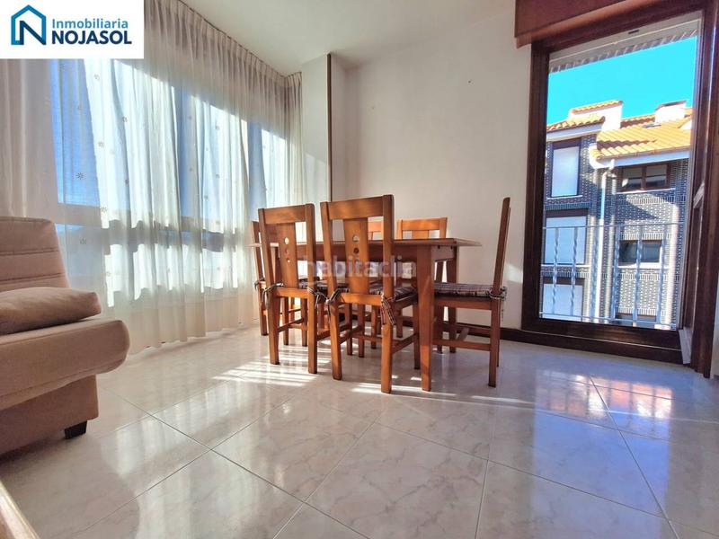 Foto bf7801ca-6f5a-4822-988f-2bdf3d886582. Lloguer apartament a ris 5 a Palacio Noja