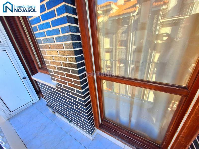 Foto 8cd8c87a-eb40-4d4e-8f3e-6f0c2d2ed279. Location appartement dans ris 5 dans Palacio Noja