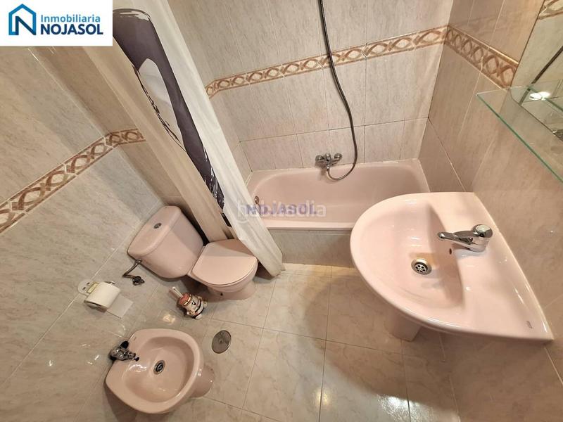 Foto 33f795da-6959-40ab-a9a8-e848150aea97. Rent apartment in ris 5 in Palacio Noja