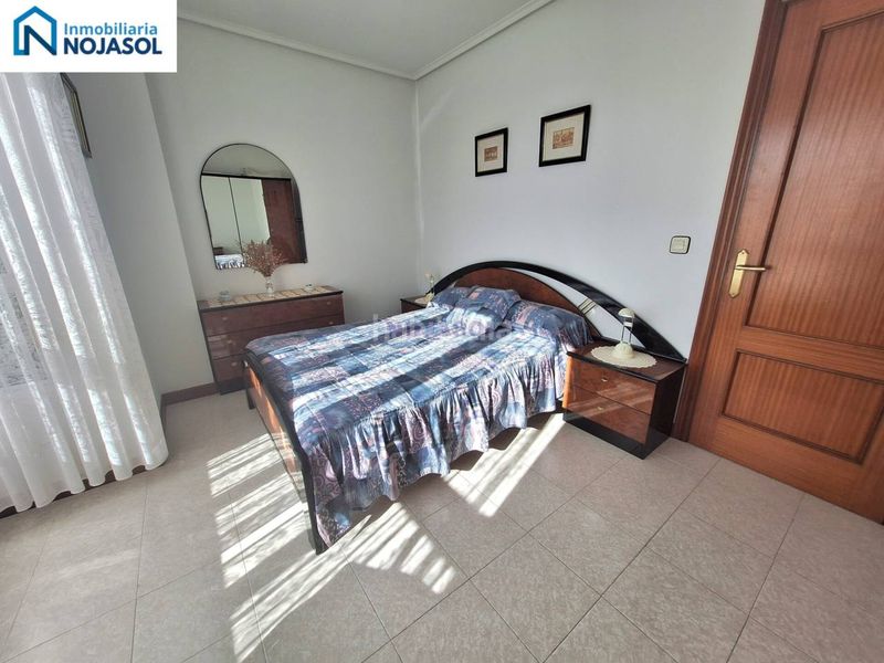 Foto 6939ddb4-7f53-4f70-bcd6-29b228db5cbb. Location appartement dans calle ris 13 dans Palacio Noja