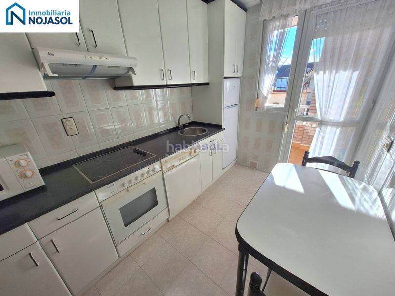 Foto d9cecdf7-d4a8-4cc0-8dae-5ebb1749b59d. Location appartement dans calle ris 13 dans Palacio Noja
