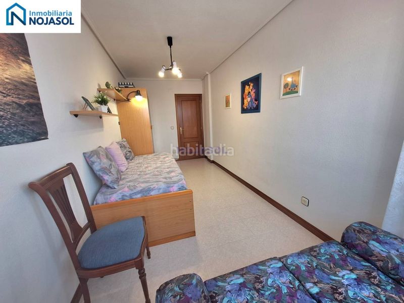 Foto deeb4fcd-3501-4211-9ce6-4bc0020c9eb2. Location appartement dans calle ris 13 dans Palacio Noja