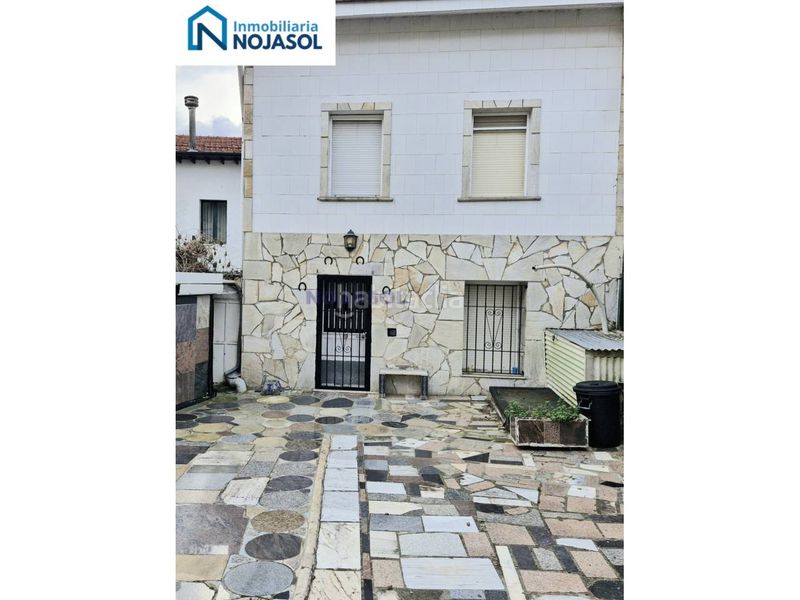 Foto bbebaaaf-99c3-4bb7-ba94-3225f08aada3. Casa adossada amb calefacció aparcament a Tregadín Noja