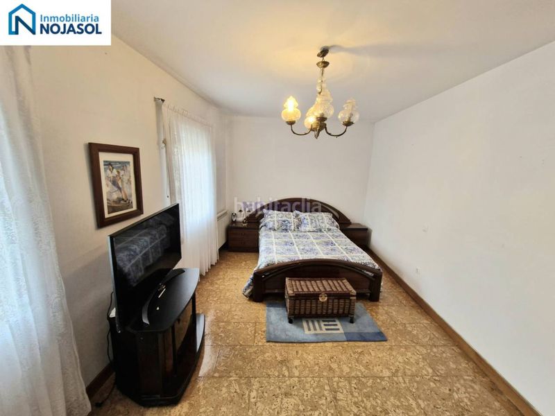 Foto f75d8bb6-e74b-4d13-9b87-275a2298869f. Casa adossada amb calefacció aparcament a Tregadín Noja