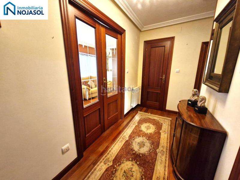 Foto 1c212ee6-9715-428c-94f9-b377679ed68c. Maison jumelée avec chauffage parking dans Solórzano