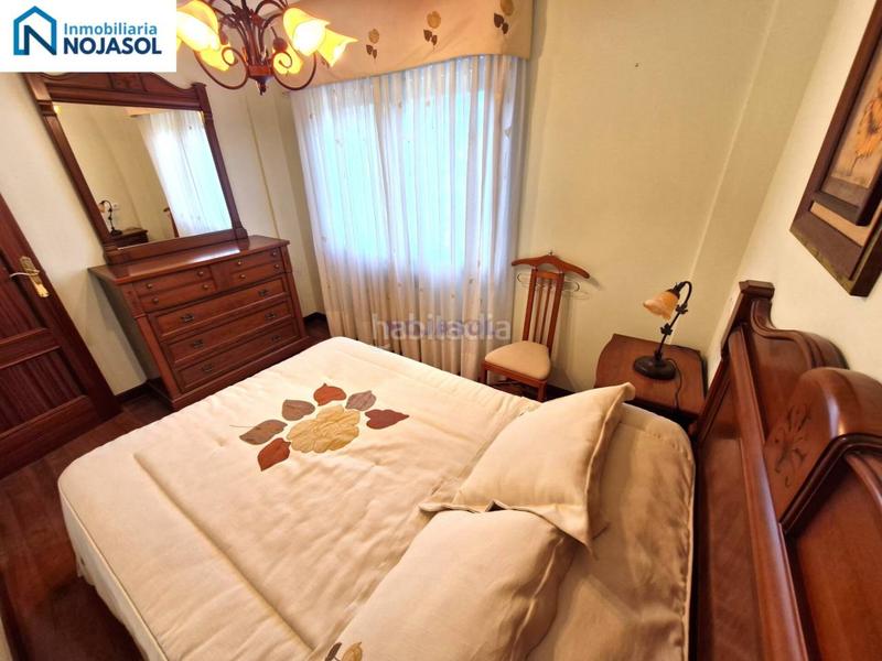 Foto 2d46aeee-807d-494b-a23a-c6d696d940db. Maison jumelée avec chauffage parking dans Solórzano