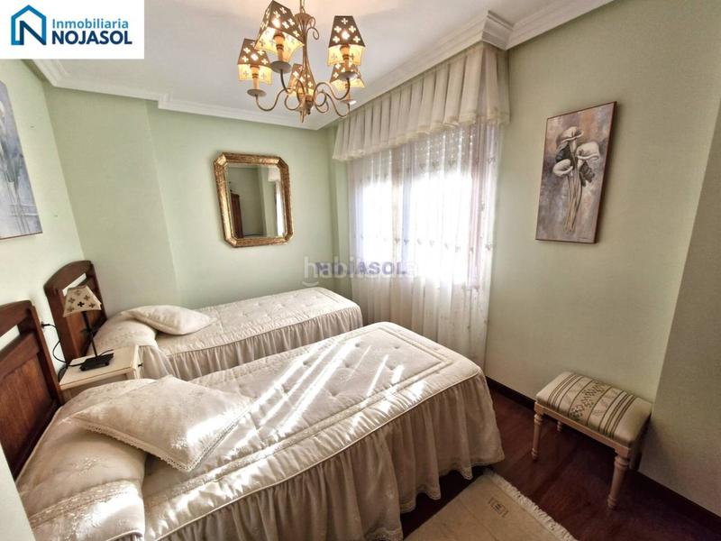 Foto 31f7bef0-8d90-4ff6-b676-37d23ef1b712. Maison jumelée avec chauffage parking dans Solórzano