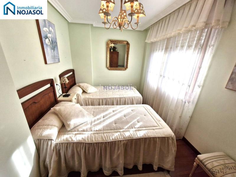 Foto 886c7552-cbe8-43fa-8054-fbf160425273. Maison jumelée avec chauffage parking dans Solórzano