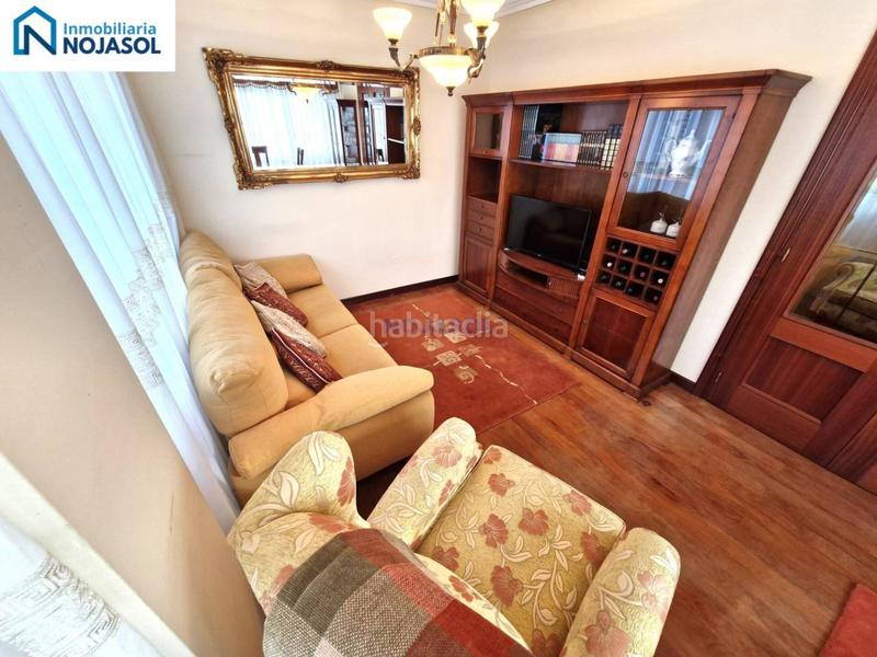 Foto ef5fc84e-de3f-45b1-88ae-b952d4e55211. Maison jumelée avec chauffage parking dans Solórzano